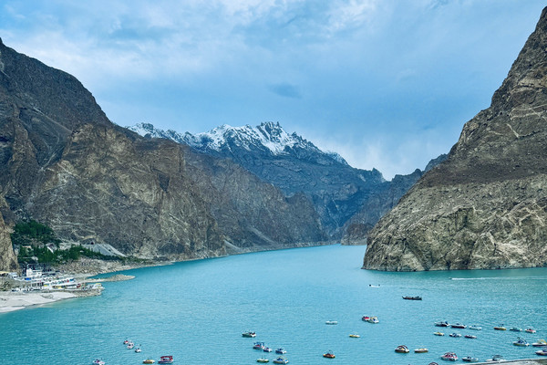 Beautiful lake in Hunza Pakistan | Trip.com Karimabad