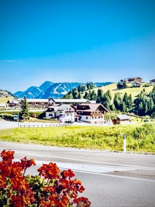 Germany's Mittenwald: Violin Maker Museum to Leutasch Gorge & Painted Lüftlmalerei Lane — €6 Museum or €4.50 Gorge?