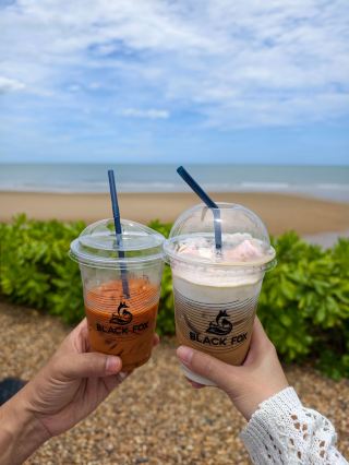 🖤✨ Black Fox Cafe เพชรบุรี คาเฟ่ริมทะเล