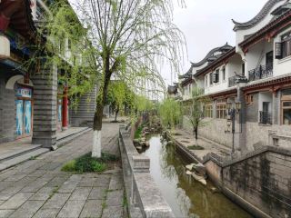 Peach Blossom Ancient Town: A 16-acre picturesque spot for photography