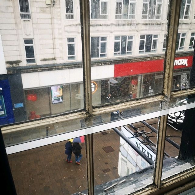   🏭📷帶你住酒店3🏘️🤑   隱藏在格拉斯哥市中心嘅❌❌？？想知就㩒入嚟啦😜😜