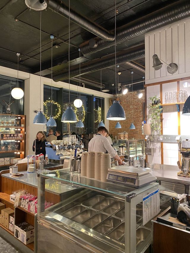 特羅姆瑟性價比高咖啡廳 KAFFEBØNNA 挪威探店🥯