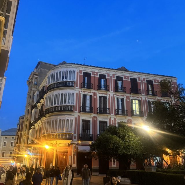 Like Spain, I am bound to the past. Málaga 