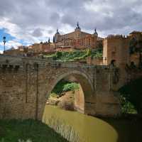 Toledo: Through Spain's Imperial City