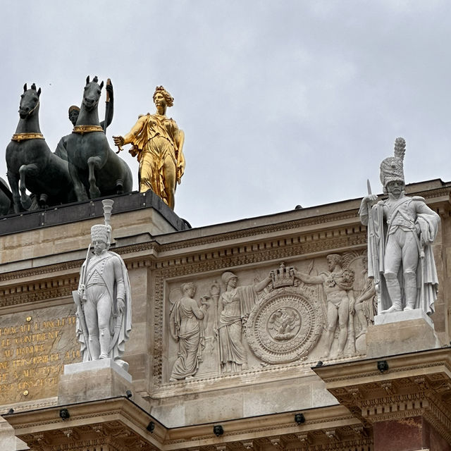 A miniature of the arc de triomphe? 👀