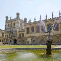 Enjoy your visit to Oxford, the city of dreams!