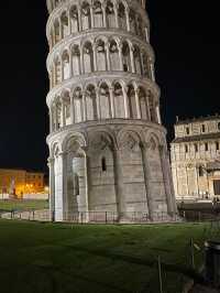 Just a casual day with Pisa’s most famous tilt.