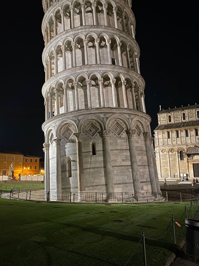 Just a casual day with Pisa’s most famous tilt.