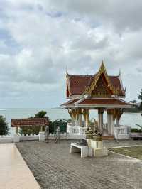 Wat Sila Ngu – the Red Temple by the Sea