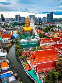 Golden Buddha at Wat Paknam Phasi Charoen, Bangkok: A Towering Symbol of Thai Faith