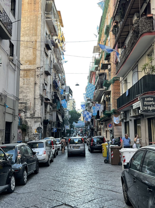 🌆 รีวิวเมือง Napoli (เนเปิลส์) 