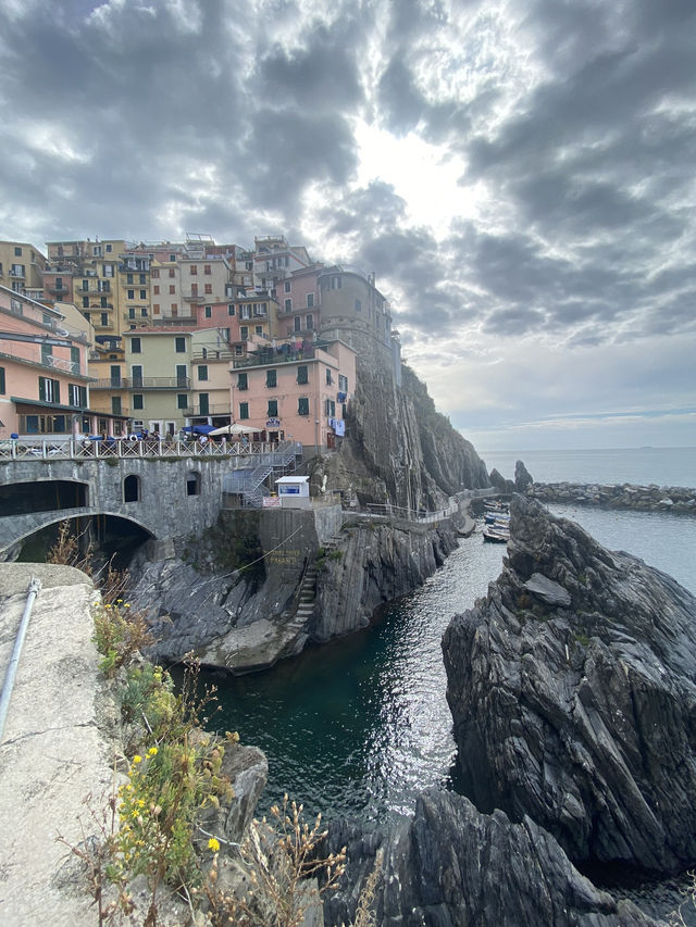 Exploring Manarola: Cliffside Magic in the Heart of Cinque Terre