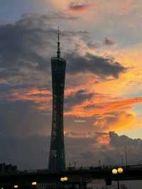 Skyline Sparkle type of city you have to visit at least once 🌃