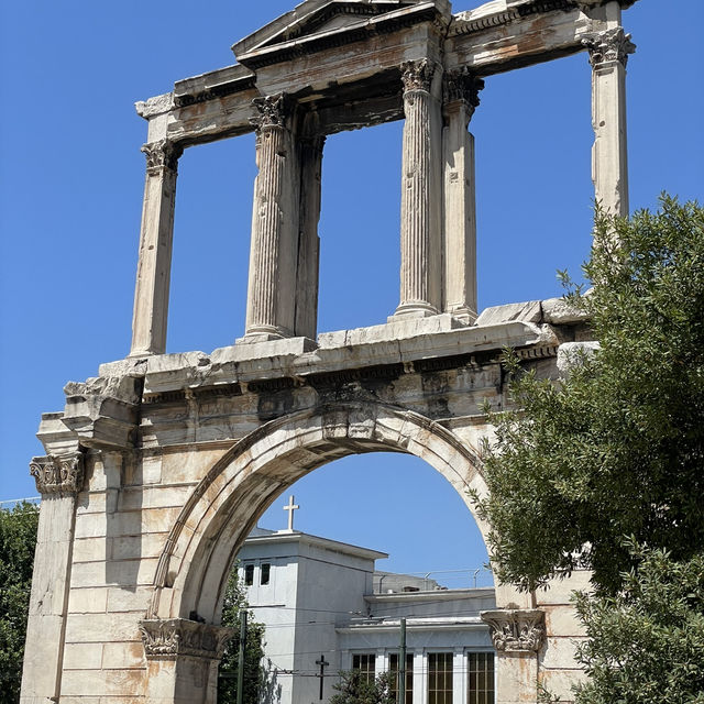 Athens on a Budget: History, Streets & Sunset Views
