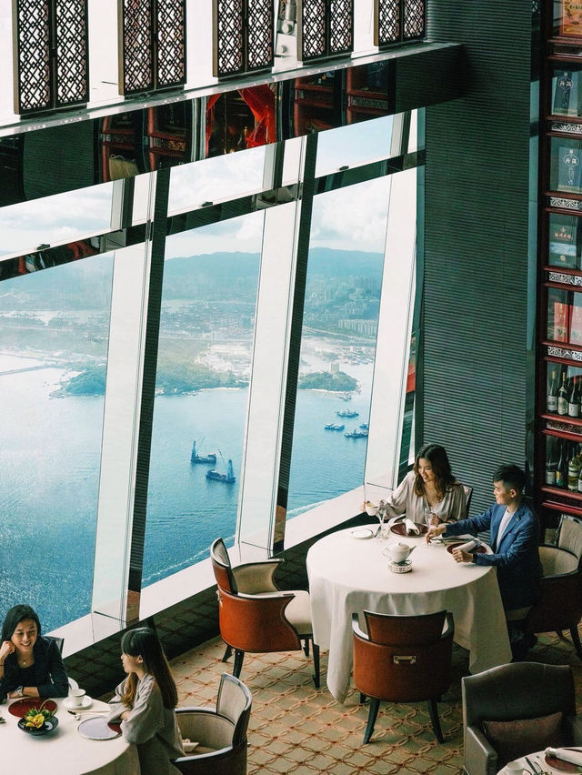 Go to Hong Kong❗️It's really hard to resist the sea view room at The Ritz-Carlton Hong Kong!!