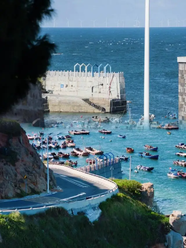 Have you heard that the windmills in Pingtan grow in the sea?! Have you seen it?