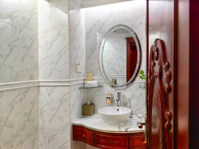 In Quanzhou, it's really a bargain to encounter this treasure hotel!