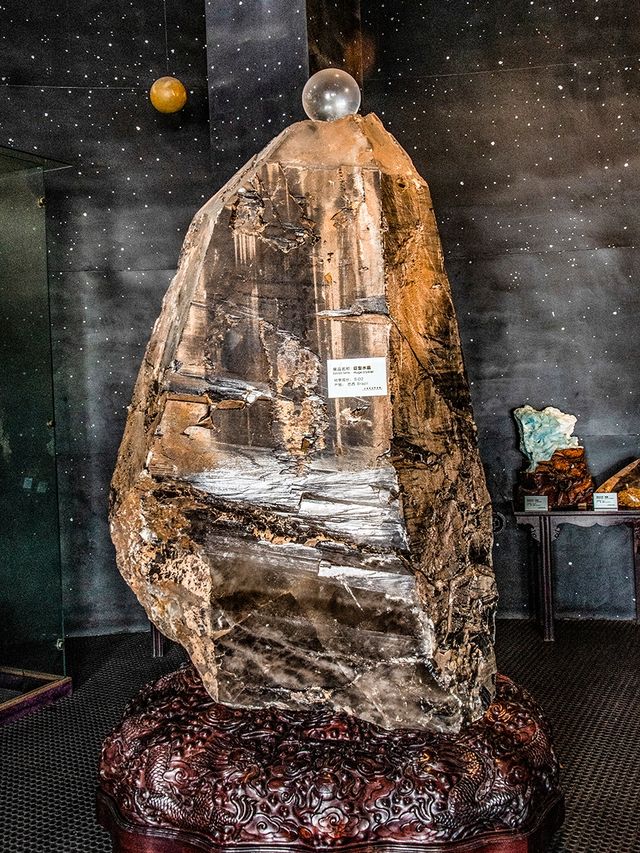 巧奪天工的奇石展 | 上海東方地質科普館
