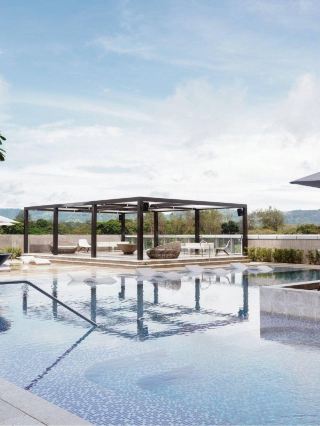 🌟 Luxe Escapes: Clark Marriott's Chic Experience 🌟