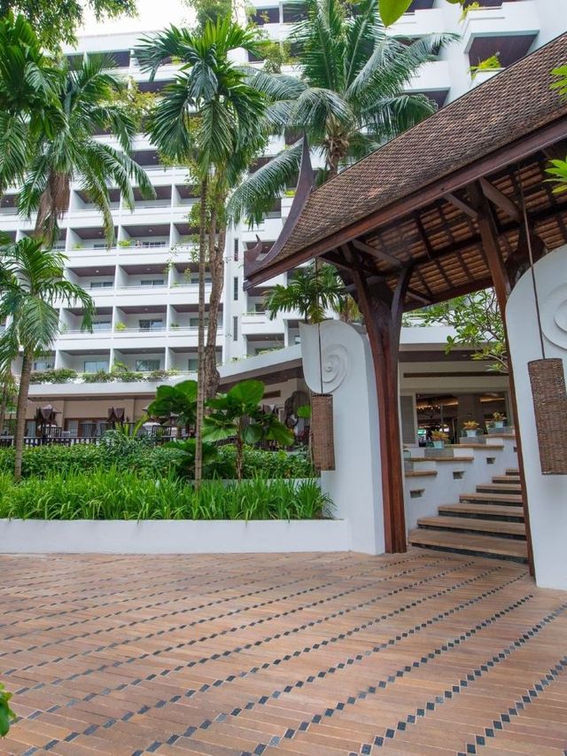 🌅 Pattaya Paradise: Avani Resort's Luxe Vibes 🌴