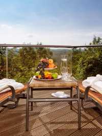 🏰✨ Eisenach Escapes: Luxury at Romantik Hotel! 🌟