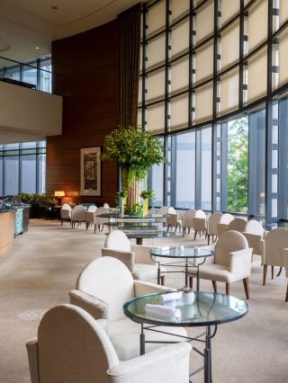 🌟 Osaka's Luxe Getaway: Grand Prince Hotel! 🌟