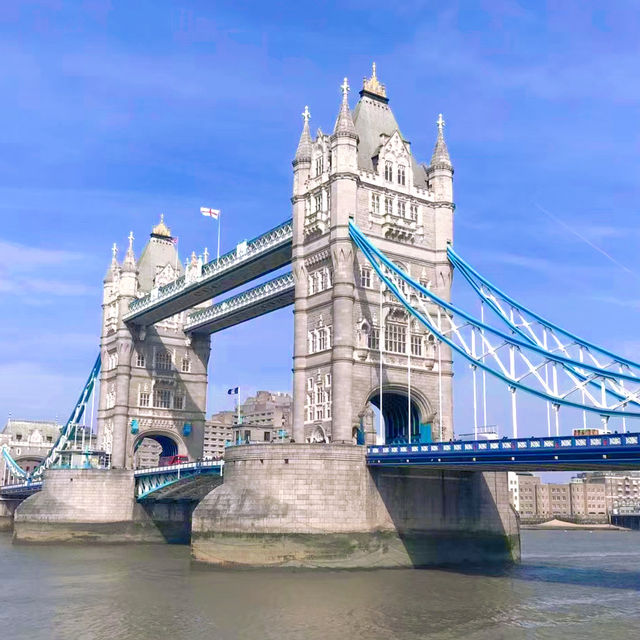 🇬🇧歷史與現代完美融合的倫敦塔橋