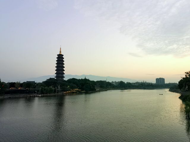 金華萬佛塔