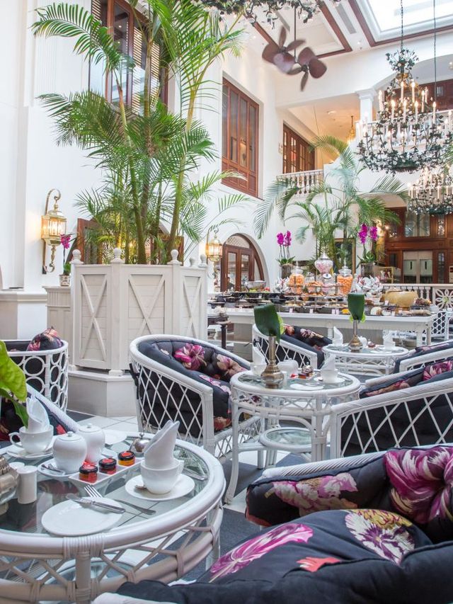 🌟 Umhlanga's Luxe Escape: Oyster Box Hotel 🌴🛎️