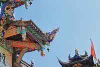 西昌市必到景點之大石板村和靈鷹寺。