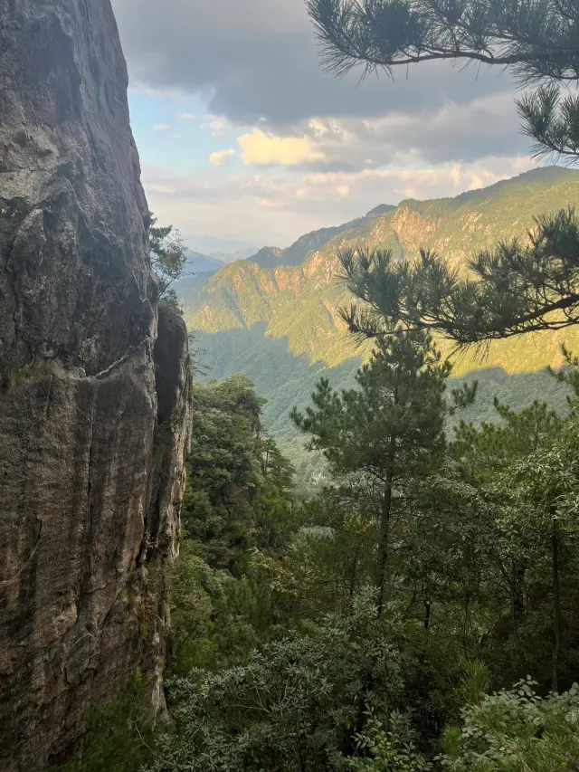 浙江杭州大明山｜浙江小黃山。