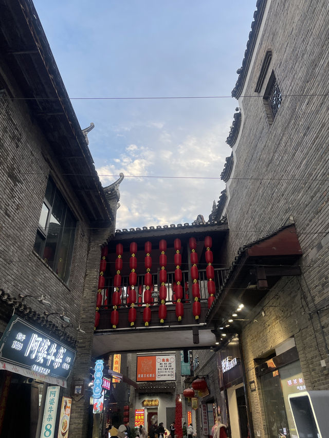 Shopping, Food and Photoshoot Place in Guilin 🇨🇳