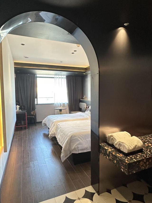 住進工業風美學空間 | 比爾行旅酒店