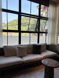 大隱隱於市，小隱入伴山