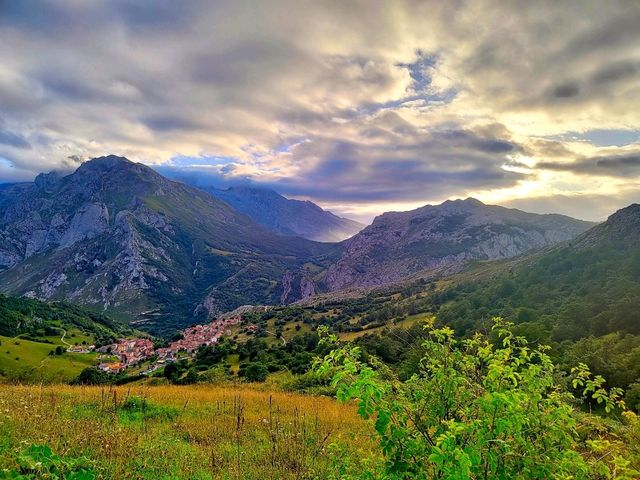 Mountain Route Near Treviso: A Hidden Green Paradise 🌿🐄