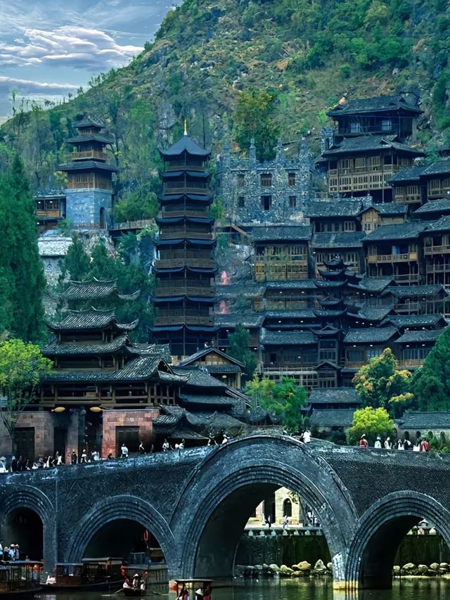 誤入油畫裡的山水世界