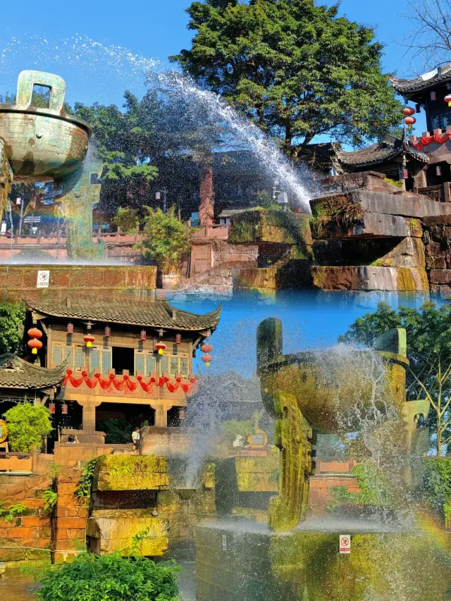 Go to Huanglongxi to see the flower boats, iron fireworks, and play in the water