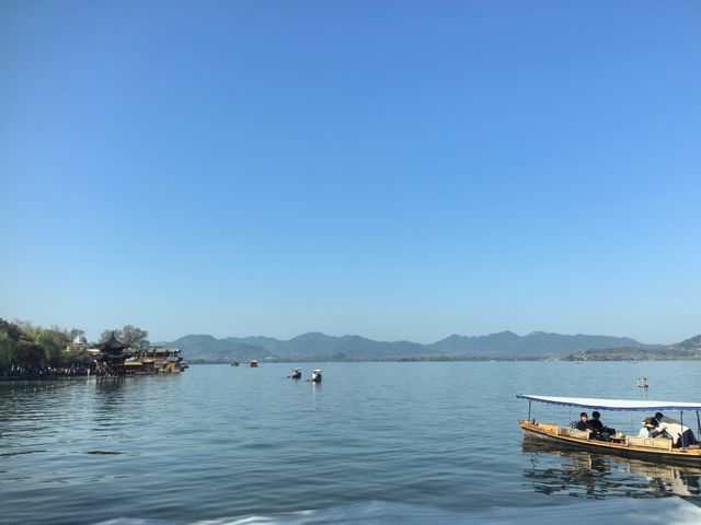 杭州西湖嘅春天景色