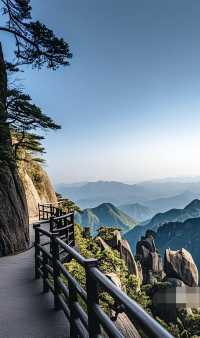 三清山：踩住雲端嘅仙山，藏住1600年嘅秘密