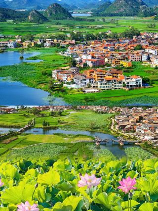 Forget Dali, head to Mile with its 22°C summer getaway! Less crowded yet stunningly beautiful