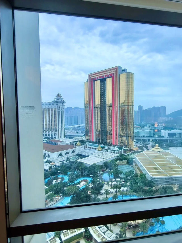 浮光掠影下的靜謐午後