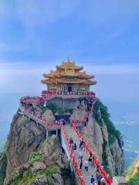 奔赴山海，探秘老君山的浪漫與詩意