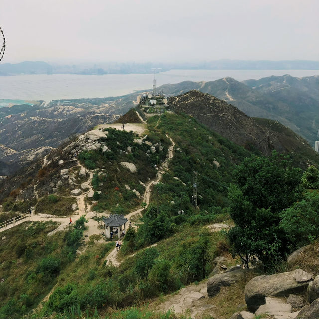 屯門青山攻略：從千年古剎至山海日落的療癒之旅