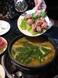 藏喺魔都嘅貴州風味——烙鍋火鍋，氣氛感爆棚！
