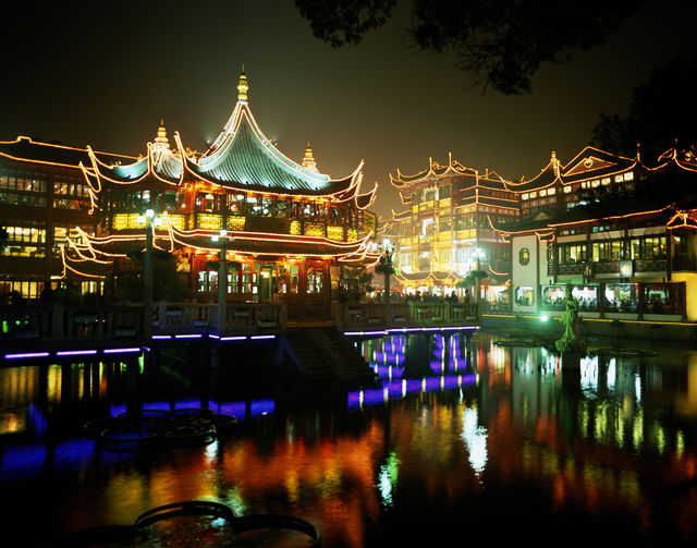 Explore Shanghai With Just a Smartphone