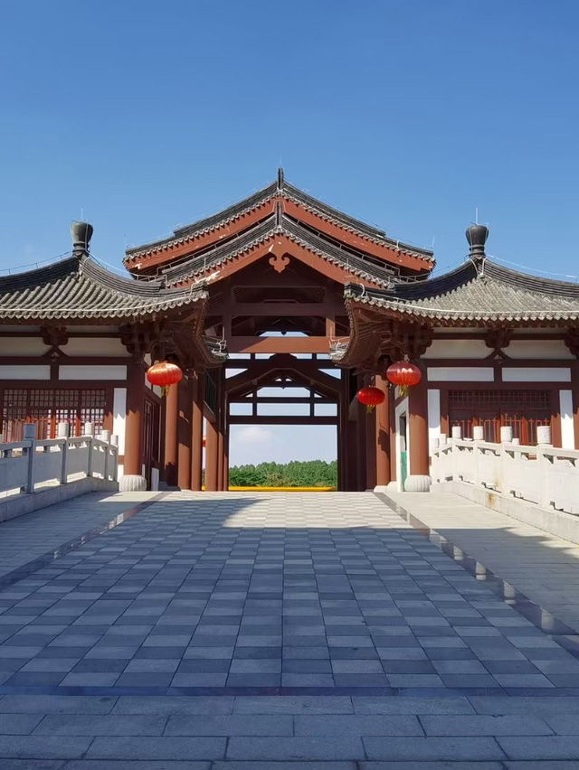 中山紅博城漫遊：藏在紅木裡的國風秘境