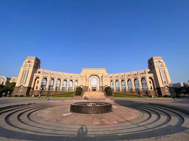 探秘復旦江灣校區！藏在校園裡的學術與浪漫交織的旅行勝地