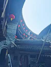 探秘客家“天上掉下的飛碟”