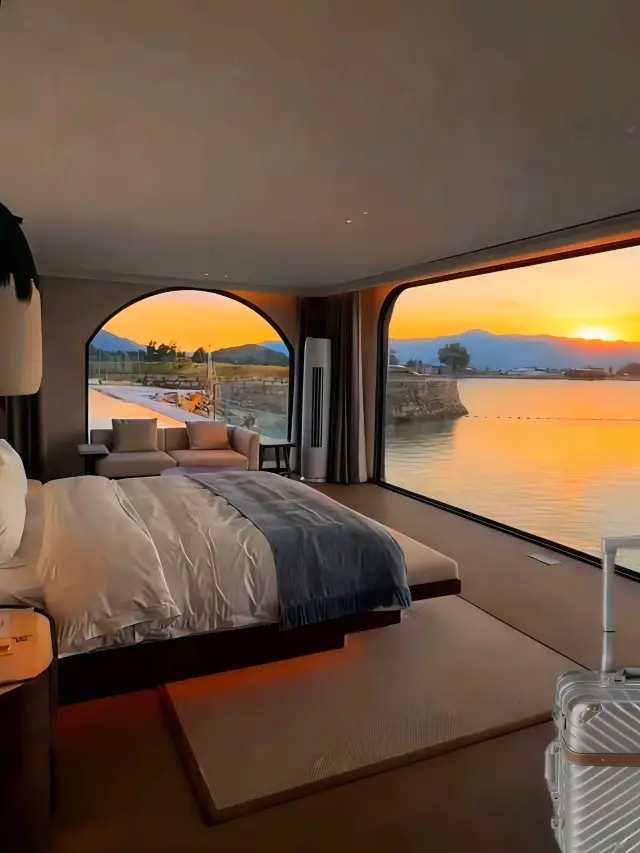 汕頭!新開的!躺著看日出好city啊