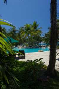 佳藍汶萊度假村之旅 | 沙灘、驚喜與美食 佳藍汶萊度假村位於馬來西亞的亞庇，是個遠離喧囂的悠